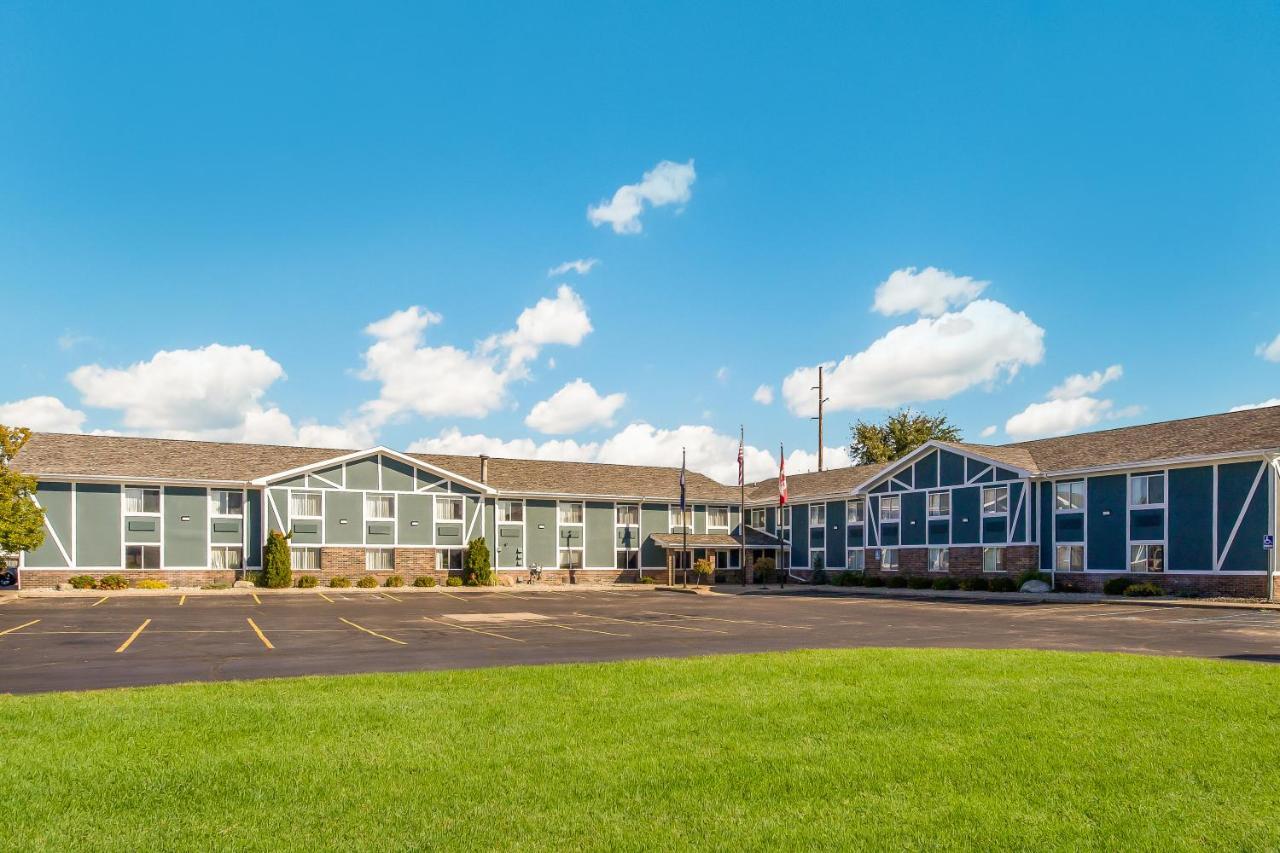 Americas Best Value Inn&Suites-Birch Run Exterior foto